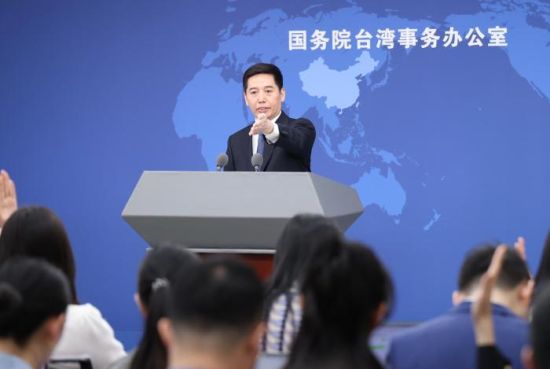 1��21�գ�����Ժ̨������칫���ڱ��������������ŷ����ᣬ������������ͽ��������ȵ�����ش�������ʡ� ��������� ��ɼ� ��