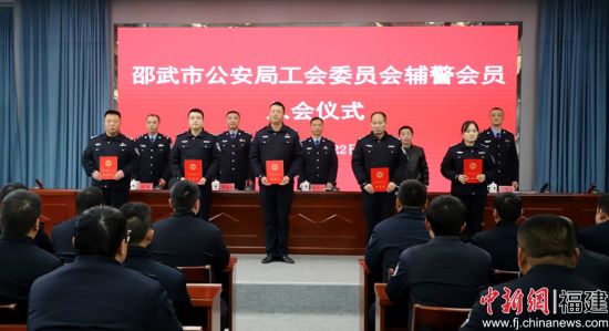 ����ͼΪ�����й����־��и������빤����ʽ��