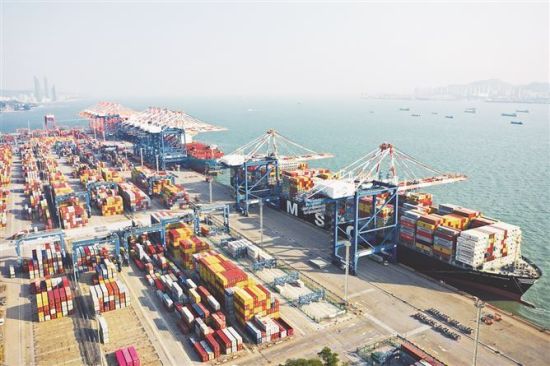 厦门港集装箱海铁联运量创历史新高。 厦门港集装箱海铁联运量创历史新高。