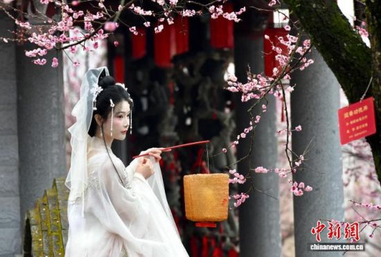 1��30�գ��ο����Ź�װ����������÷����������� ������ ��