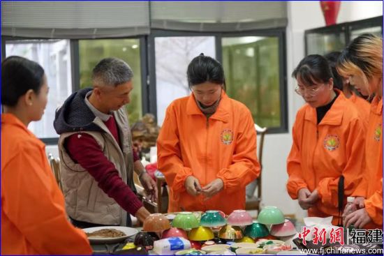 ����ͼΪʵ����Ա������ɵ��ա�