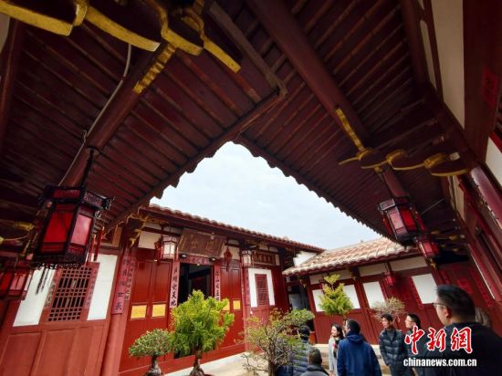 ͼΪ�ι����ڰ������ڲιۡ���������� �ű� ��