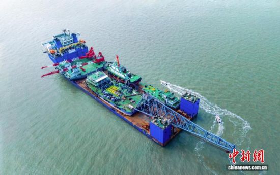 2ÔÂ3ÈÕ£¬°ÍÄÃÂí¼®°ëDZ´¬¡°Ï£Íû֮·¡±ÂÖ´îÔØ5ËÒ³ö¿Ú¹¤³Ì´¬²°£¬ÃùµÑÆôº½±¼¸°Ì¹É£ÄáÑÇ¡£ÍõÖ¾Áè Éã 2ÔÂ3ÈÕ£¬°ÍÄÃÂí¼®°ëDZ´¬¡°Ï£Íû֮·¡±ÂÖ´îÔØ5ËÒ³ö¿Ú¹¤³Ì´¬²°£¬ÃùµÑÆôº½±¼¸°Ì¹É£ÄáÑÇ¡£ÍõÖ¾Áè Éã