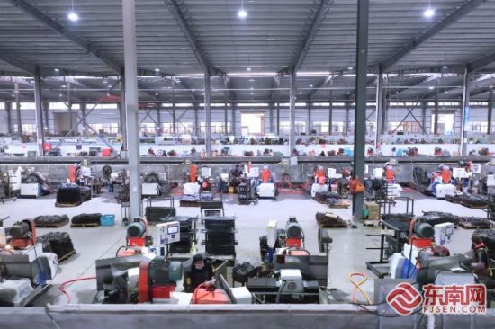 ����������СȪ���ܽ����������޹�˾�����ߡ������� ��