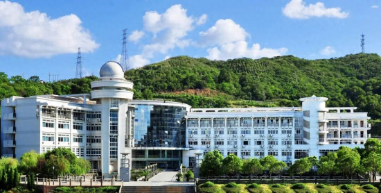 ��������Ψһһ����ͨ���С���������ѧ��ͼ/ѧУ����