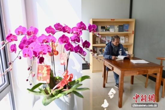 ͼΪ̨�崬Ա�� ����̨��Ա��վ�� �ڿ�����Ϣ����������� ������ �� 