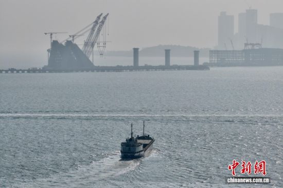 ͼΪ̨�崬Ա���ǰ����ͷ������Ա���ָ����������� ������ ��