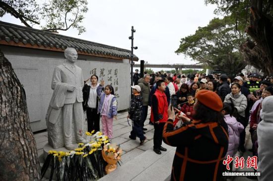 2��7�գ�С��������ʯ������������������������ ��