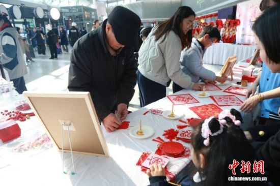 2��9�գ���2026ɽ����������������ʫ�ʴ�ύ�����������������ʽ���Ϻ����Ż������С�(���췽��ͼ)