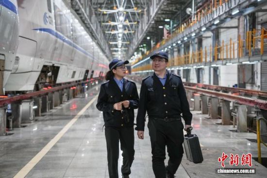 ��»��������Ƽ��ù��ߣ�׼��ǰ�������鳵����ά�޿ͷ���ʩ������� ��