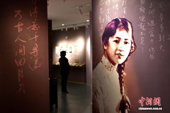 2��13�գ��ֻ���������ڸ��ݿ��������У�ͼΪ����ι�չ��������������� ���� ��