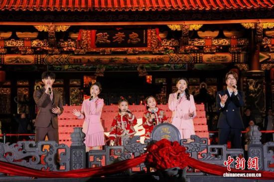 2��17���������󱻷�ɽ�������л��������´�����ʢ���ڸ����ϰ����С�ͼΪ�Ļ�չ�ݻ��ڡ��ϰ���ʫɽ��ɽ��������ί�ṩͼ