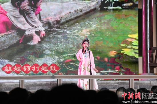 ����Խ����ݡ���С�� ��