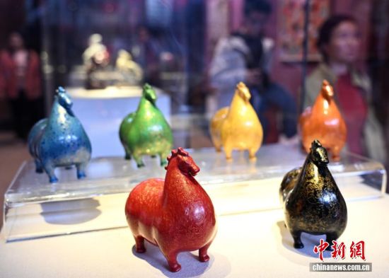 图为福州脱胎漆器作品《小唐马》。中新社记者 张斌 摄 图为福州脱胎漆器作品《小唐马》。中新社记者 张斌 摄