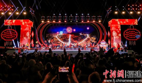 图为福建非遗元宵晚会现场。 福建省广播影视集团 供图 图为福建非遗元宵晚会现场。 福建省广播影视集团 供图
