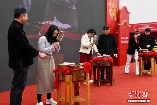 3��2�գ��������ݣ��ο����鴫ͳС��ͬ�����ഷ����Ƥ����������� ������ ��