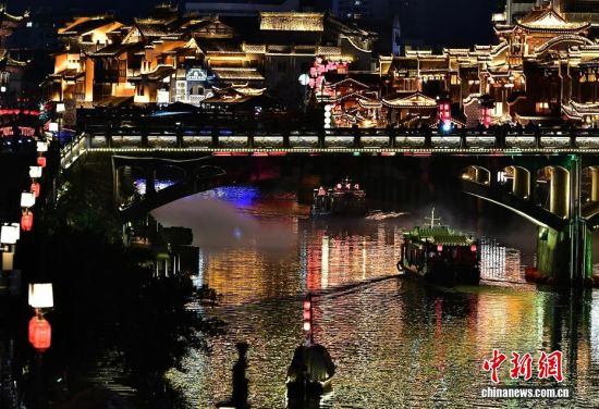 2��28�������οͳ����δ�ҹ��͡�������ܳ�͡������������������� �ű� ��