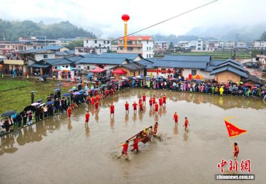 2��28�գ����ִ���ͼ����׻�ڸ���ʡ��͡��ͯ����ٺӴ���У�������̧���ϰٽ��صĹع����������ﱼ�ܴ�ת������ˮ�˷������ཬ���䡣��������� �ű� ��