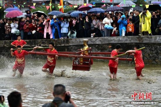 2��28�գ����ִ���ͼ����׻�ڸ���ʡ��͡��ͯ����ٺӴ���У�������̧���ϰٽ��صĹع����������ﱼ�ܴ�ת������ˮ�˷������ཬ���䡣��������� �ű� ��