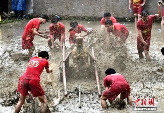 2��28�գ����ִ���ͼ����׻�ڸ���ʡ��͡��ͯ����ٺӴ���У�������̧���ϰٽ��صĹع����������ﱼ�ܴ�ת������ˮ�˷������ཬ���䡣��������� �ű� ��