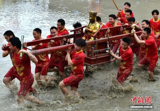 2��28�գ����ִ���ͼ����׻�ڸ���ʡ��͡��ͯ����ٺӴ���У�������̧���ϰٽ��صĹع����������ﱼ�ܴ�ת������ˮ�˷������ཬ���䡣��������� �ű� ��