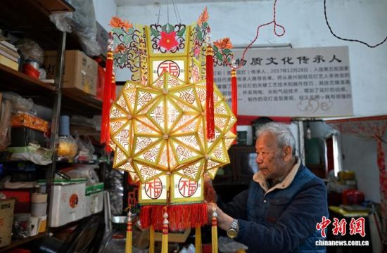 1��25�գ������Ѯ����ǫ����λ�ڸ���Ȫ�ݹųǵļ��������޹ǿ�ֽ��˿���ơ���������� ���� ��