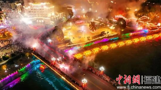 ͼΪ̩��Ԫ���ڵ���Ѳ�λ�ֳ�