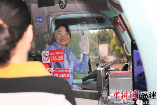 ÕÄÖÝ¿ª·¢ÇøÊ×Ìõ¡°½íàþÎÄÃ÷Ïß¡±¡£ ÕÄÖÝ¿ª·¢ÇøÊ×Ìõ¡°½íàþÎÄÃ÷Ïß¡±¡£