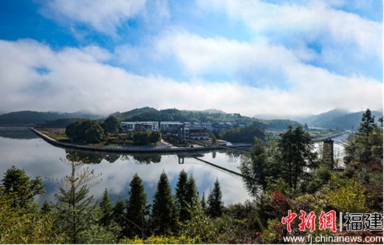 图为城南镇鱼龙村。宁化县融媒体中心供图 图为城南镇鱼龙村。宁化县融媒体中心供图