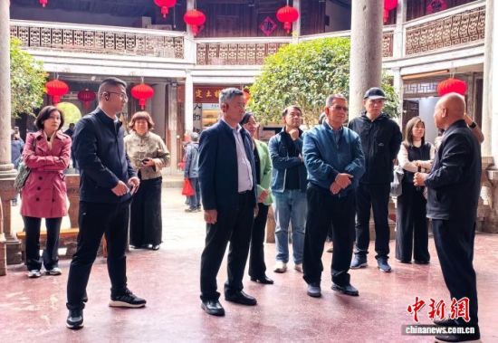 κӦ��һ�л�ǰ�������¥����������ʽ���������Ļ��Ų����������Կͼ��Ļ������̣���һ����ǿ������Ļ�����ͬ��������С�����Ƽ ��