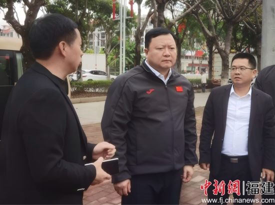 ÏØÎ¯Êé¼ÇÎ⺣¶ËÔÚľÀ¼ÏªÖ§Á÷¾ÅÁúÑÒϪѲ²é¡£¾ÅÁúÑÒϪȫ³¤7¹«ÀÁ÷¾¸»Ñó¡¢òãɽ¡¢°Ó¢µÈÉçÇø£¬ÑØÏßȺÖÚÒÀË®¶ø¾Ó¡£Ö£Ö¾ÖÒ Éã ÏØÎ¯Êé¼ÇÎ⺣¶ËÔÚľÀ¼ÏªÖ§Á÷¾ÅÁúÑÒϪѲ²é¡£¾ÅÁúÑÒϪȫ³¤7¹«ÀÁ÷¾¸»Ñó¡¢òãɽ¡¢°Ó¢µÈÉçÇø£¬ÑØÏßȺÖÚÒÀË®¶ø¾Ó¡£Ö£Ö¾ÖÒ Éã