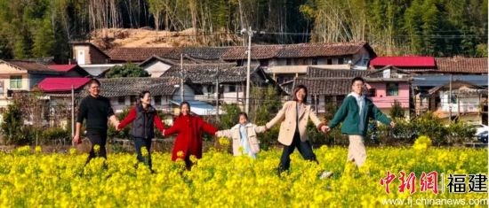 ¡°È«Å£Ñ硱ÉÍ»¨»î¶¯¡£Ö£Õê Éã ¡°È«Å£Ñ硱ÉÍ»¨»î¶¯¡£Ö£Õê Éã