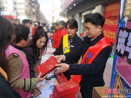 ����ͼΪ�������ݷ��й�����Ա�� ���ڿ�չ���������������������ݷ��� ��ͼ