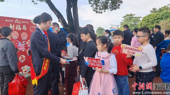 ����ͼΪ���н���������Ὺչ���������������������ݷ��� ��ͼ