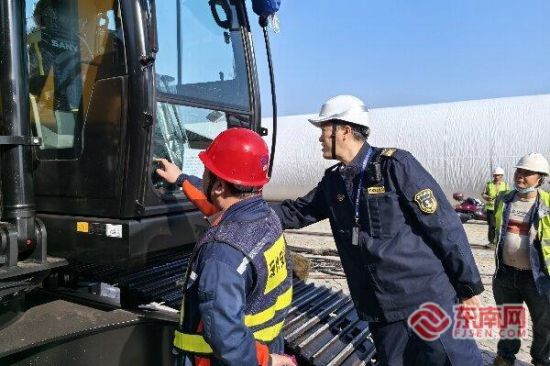 ���¾ֹ�����Ա�ֳ���飨���ź��¾ֹ�ͼ��