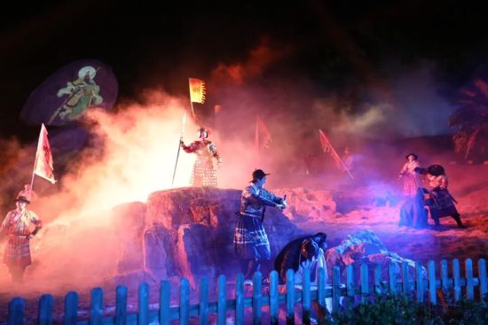 ��ɽ�綯ʯ�����Ƴ��ġ�ӳ��صۡ�