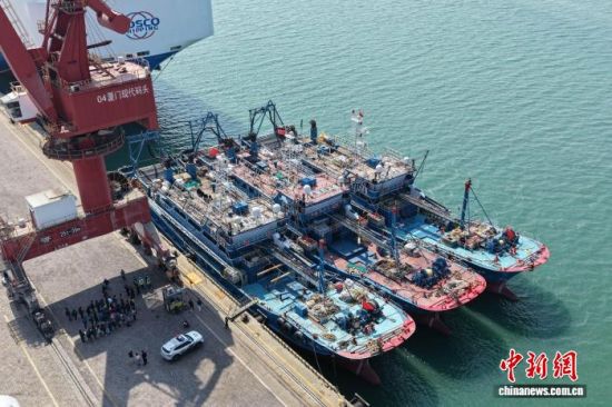 3��17�գ�����Զ��081������Զ��083������Զ��085������Զ���洬�������Ÿ��ִ���ͷ��������� ��