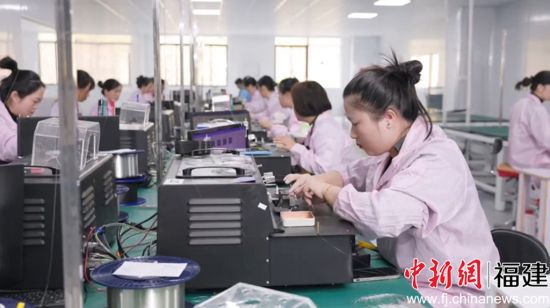 ¸£½¨¹è¹âͨѶ¿Æ¼¼ÓÐÏÞ¹«Ë¾Éú²ú³µ¼ä ¸£½¨¹è¹âͨѶ¿Æ¼¼ÓÐÏÞ¹«Ë¾Éú²ú³µ¼ä