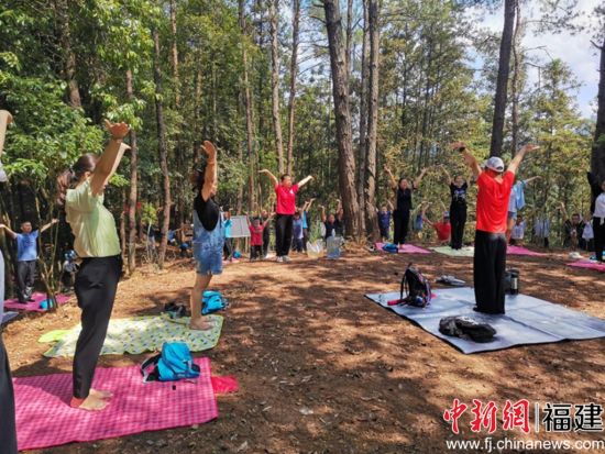 º²ÁØÈªÉÁÖ¿µÑø»ùµØ¹¤×÷ÈËÔ±Õý´øÁìÓοÍÌåÑéÉÁÖÔ¡ º²ÁØÈªÉÁÖ¿µÑø»ùµØ¹¤×÷ÈËÔ±Õý´øÁìÓοÍÌåÑéÉÁÖÔ¡