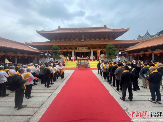 ������ֳ���Ҷ�ػ� ��