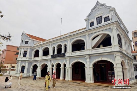 3��20�գ��������ţ��οͲιۼ������¼θ������ʾӡ���������� ������ ��