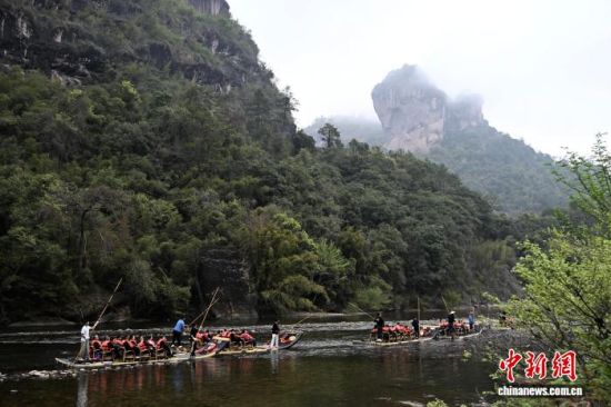 3��22�գ�������ƽ�����˳�����������ɽ���ҹ�԰����Ϫ����������������� �ű� ��