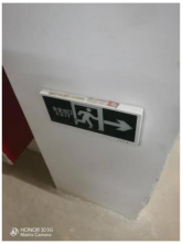 疏散指示标志失效,处于不亮状态 疏散指示标志失效,处于不亮状态