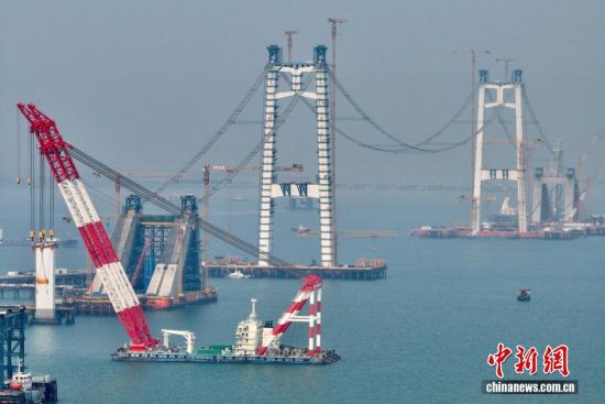 3月29日,厦金大桥(厦门段)工程建设如火如荼。(无人机照片)中新社记者 王东明 摄 3月29日,厦金大桥(厦门段)工程建设如火如荼。(无人机照片)中新社记者 王东明 摄