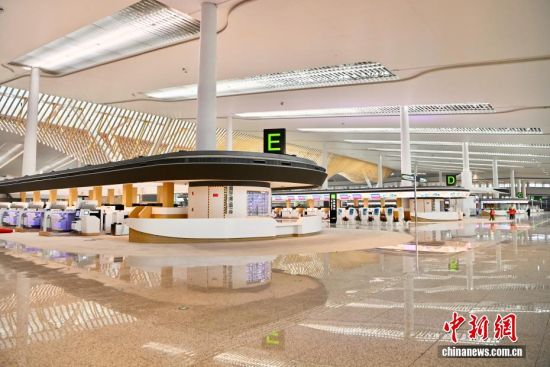 3��30�գ����ڽ����еĸ��������谲���ʻ����ھ������������ ������ ��