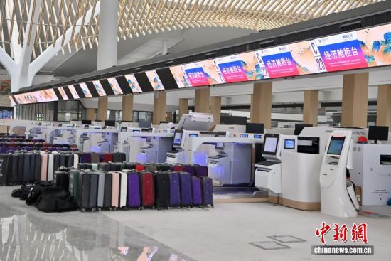 3��30�գ����������谲���ʻ����ڵ�ֵ����̨����������� ������ ��