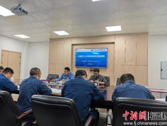 ¡¡¡¡Í¼Îª×ÀÃæÄ£ÄâÑÝÁ·µØÖÊÔÖº¦Ó¦¶Ô¡£ É³ÏØÇøË®Àû¾Ö ¹©Í¼ ¡¡¡¡Í¼Îª×ÀÃæÄ£ÄâÑÝÁ·µØÖÊÔÖº¦Ó¦¶Ô¡£ É³ÏØÇøË®Àû¾Ö ¹©Í¼