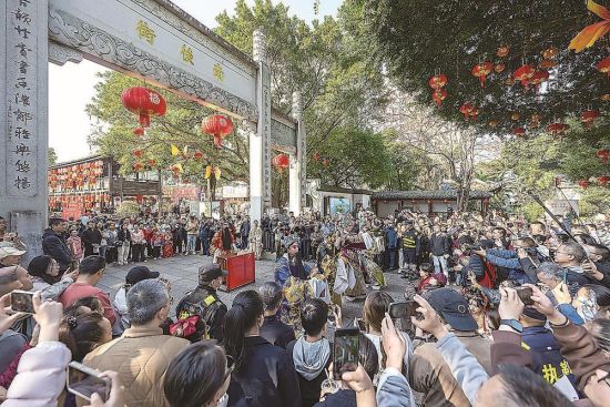 ����Ԫ���ڣ���������������ż��껪����ֳ��������