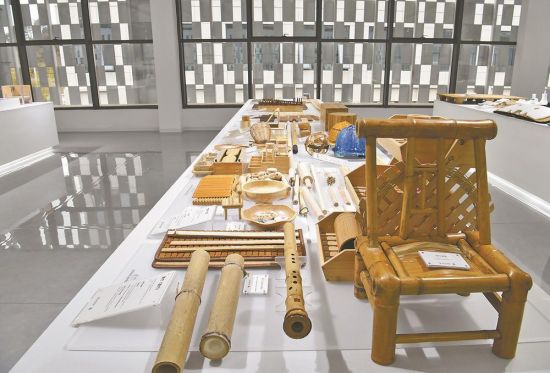 政和县竹产业智创服务平台展示的各式新型竹产品 周楠楠 摄 政和县竹产业智创服务平台展示的各式新型竹产品 周楠楠 摄