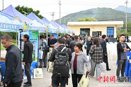 ��ֳ�����ҵչλ